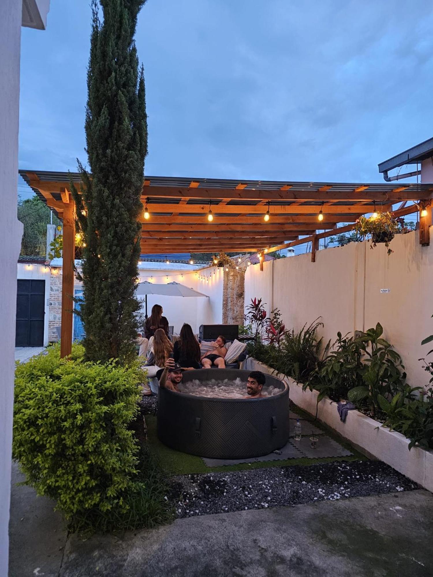 Guest house Blue Moon Antigua